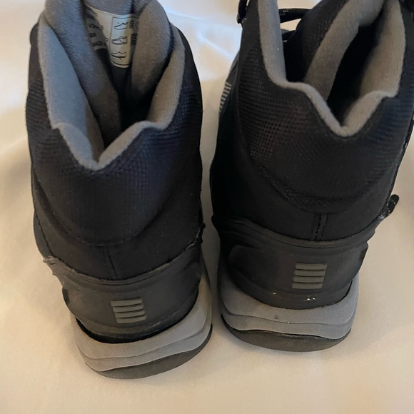 Lands’ End hiking boots size 8.5 - Picture 6 of 8